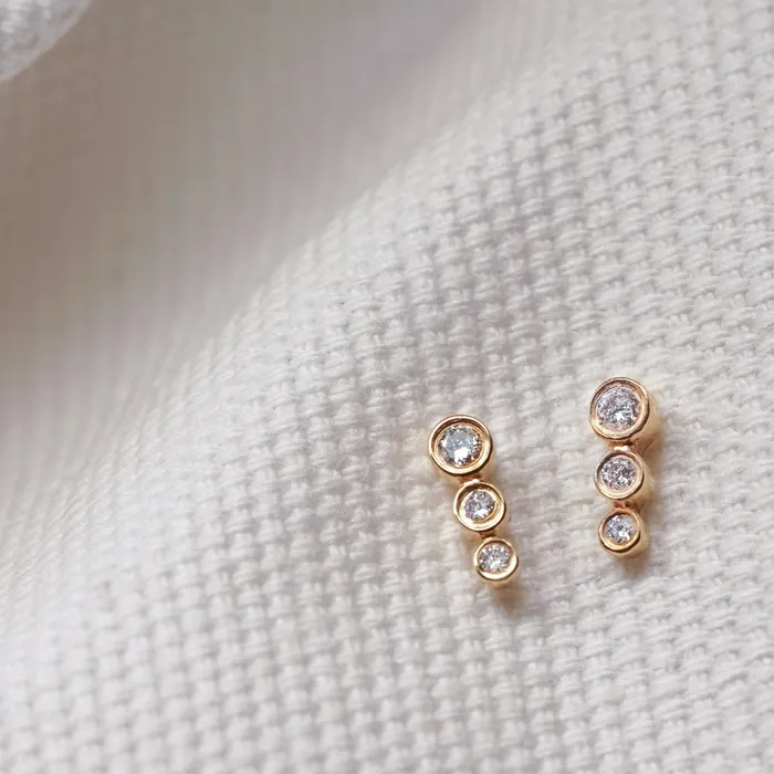 BEY Graduated Bezel Diamond Studs AURELIE GI Earrings