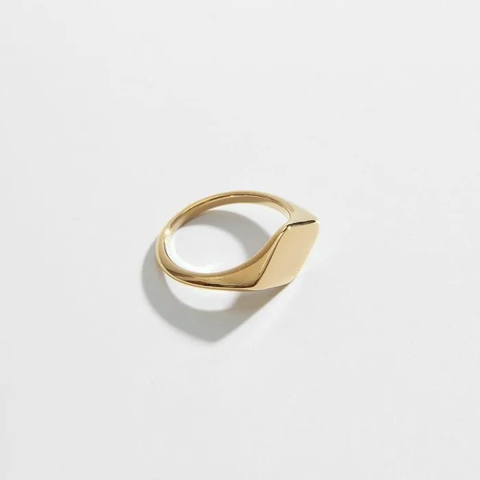 Biella Vintage Rings Mini Diamond Signet Ring