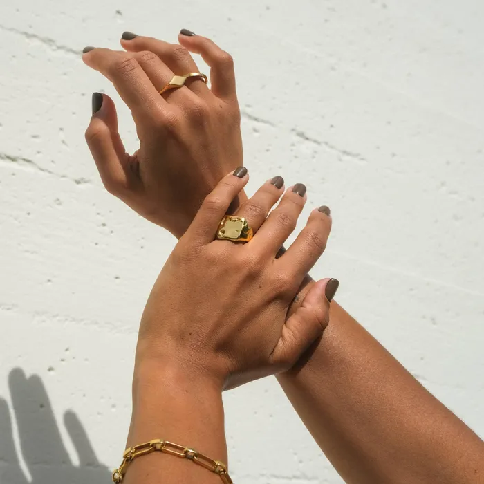 Biella Vintage Rings Mini Diamond Signet Ring