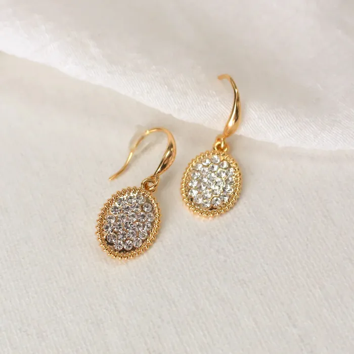 Candlewick Gift Shop Earrings Oval Cubic Zirconia Drop Design Earrings Gold