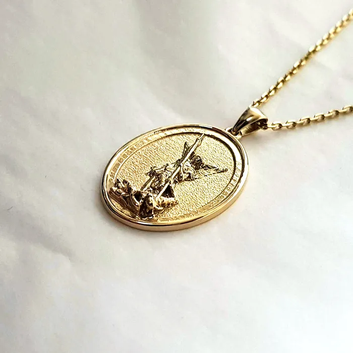 carre dor Necklaces 14k 18k gold mens oval Archangel Saint Michael pendant necklace 2