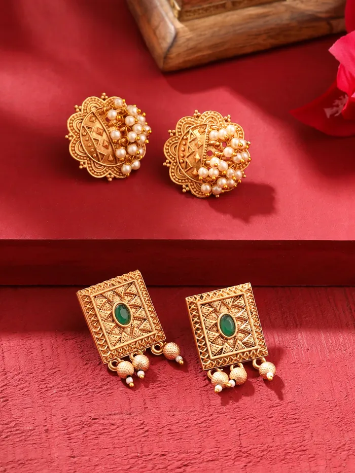 Earrings Yellow Chimes Combo of 2 Pairs Gold Plated Traditional Stud Earrings Gold Lightweight Design Gift Box
