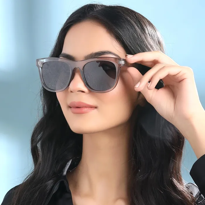 Earrings Yellow Chimes Round Sunglasses for Women Men Unisex Polarized Sunglasses for Women Men Unisex Stylish and Trendy Sunglasses Unisex 100 UV 400 Protection with Case Pack of 1 Medium Yellow Chimes