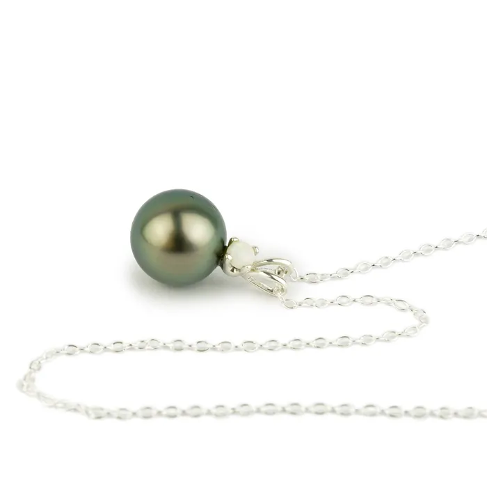 Kamoka Pearl Necklaces Tahitian Pearl Opal Golden Green toile Necklace on Sterling Silver