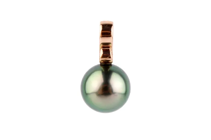 Light Peacock Green 93mm Tahitian Pearl Infinity Pendant on 14K Rose Gold Kamoka Pearl Necklaces