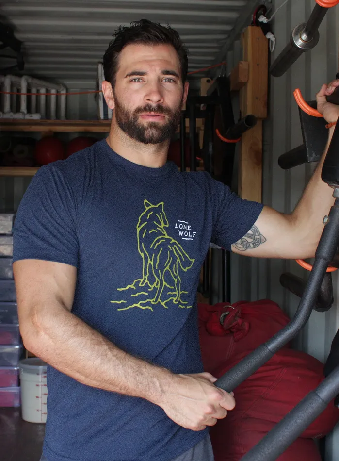 Lone Wolf Short sleeve tshirt WE ARE ALL SMITH Earrings