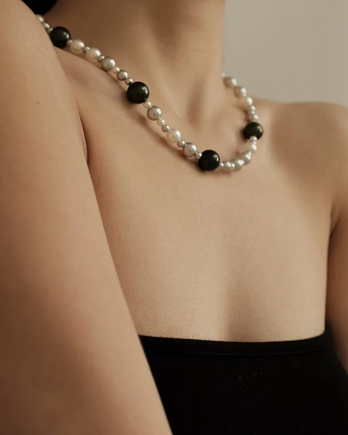 MYJN Magalie Crystal Pearl Necklace Necklaces