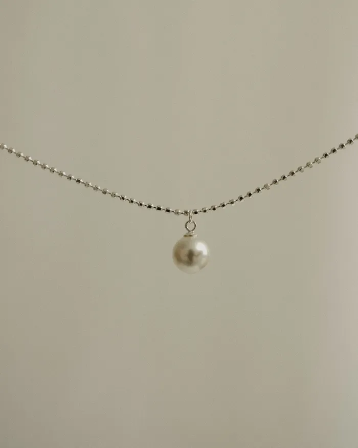 Necklaces MYJN Noe Single Pearl Pendant Necklace