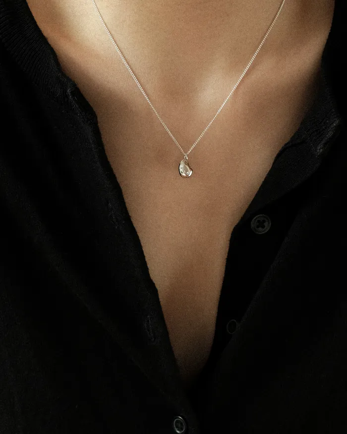 Necklaces MYJN Reia Bean Diamond Pendant Necklace