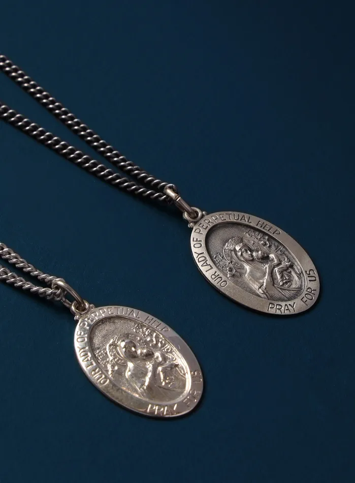 Necklaces WE ARE ALL SMITH Lady or Perpetual Help Sterling Silver Oval Medal Necklace for Men