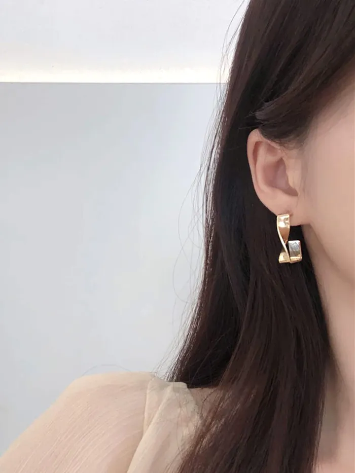 Necklaces Yellow Chimes Earrings for Women and Girls Fashion Golden Drop Earrings Gold Plated Western Style Twisted Drop Earrings Birthday Gift for Girls Women Anniversary Gift for Wife Yellow Chimes