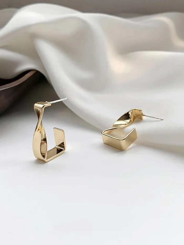 Necklaces Yellow Chimes Earrings for Women and Girls Fashion Golden Drop Earrings Gold Plated Western Style Twisted Drop Earrings Birthday Gift for Girls Women Anniversary Gift for Wife Yellow Chimes