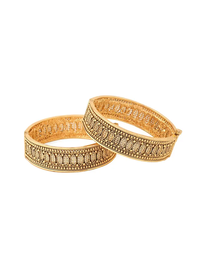 Necklaces Yellow Chimes Yellow Chimes Bangles for Women Kundan and Pearl Studded Gold Toned Set of 2 Pcs Bangles for Women and Girls Size 24 Necklaces Yellow Chimes Yellow Chimes Bangles for Women Kundan and Pearl Studded Gold Toned Set of 2 Pcs Bangles for Women and Girls Size 24