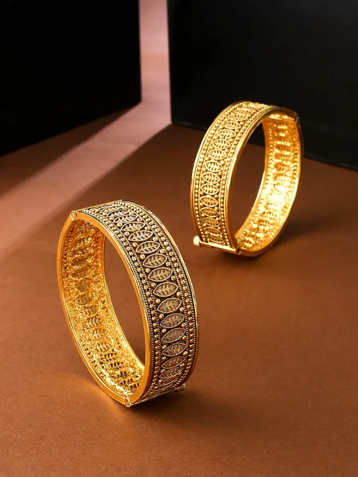 Necklaces Yellow Chimes Yellow Chimes Bangles for Women Kundan and Pearl Studded Gold Toned Set of 2 Pcs Bangles for Women and Girls Size 24
