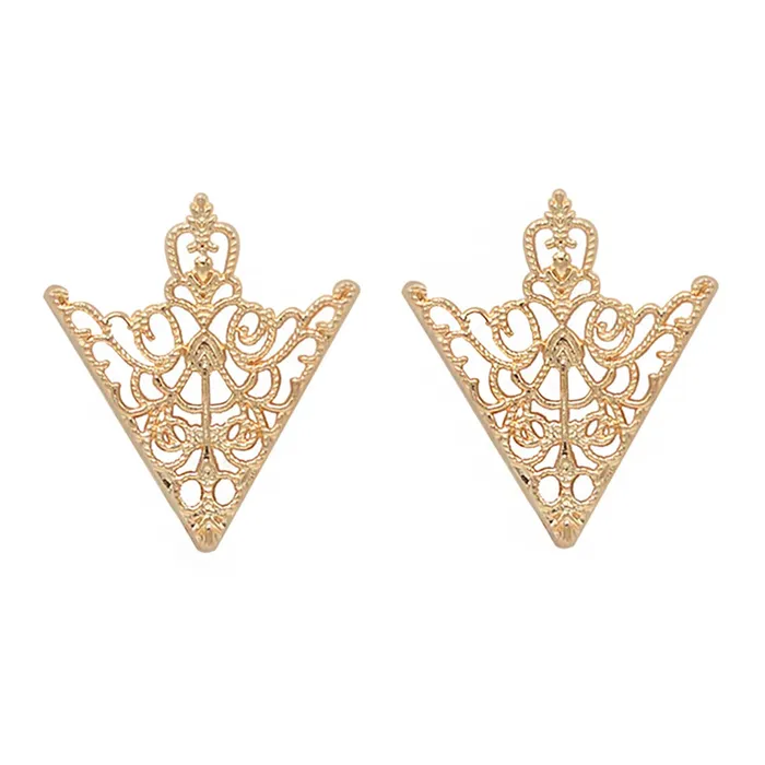 Necklaces Yellow Chimes Yellow Chimes Collar Pins For Women and Men Gold Tone Metal Gril Triangular Collar Pin For Unisex Necklaces Yellow Chimes Yellow Chimes Collar Pins For Women and Men Gold Tone Metal Gril Triangular Collar Pin For Unisex
