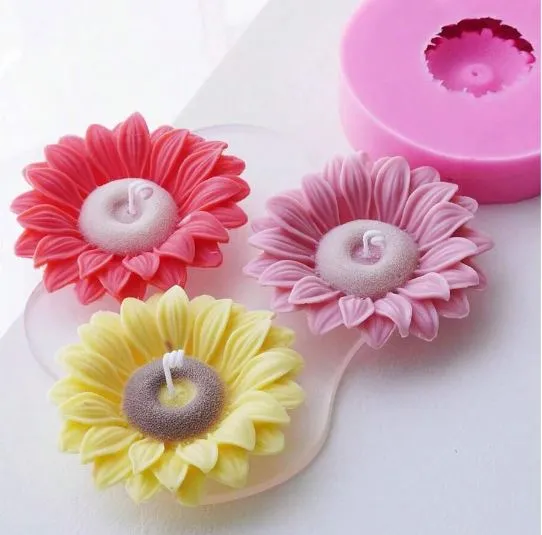 RESIN ART HUB Necklaces Sunflower Shaped Silicone Mold for Candle Making