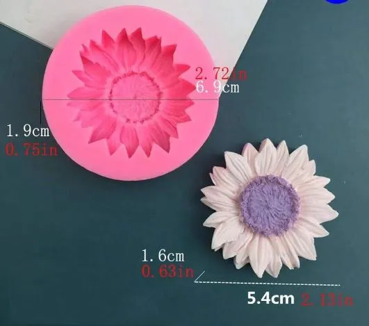 RESIN ART HUB Necklaces Sunflower Shaped Silicone Mold for Candle Making