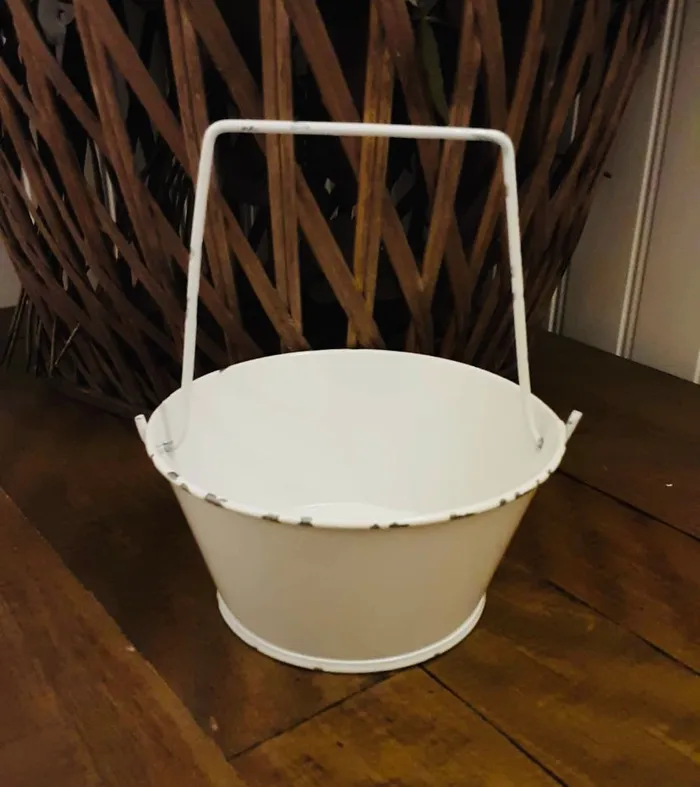 Stargazer Short White Round Bucket 5 Rings