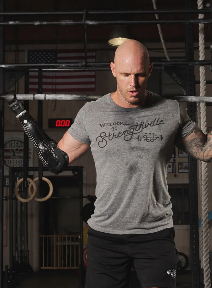 Strengthville Short sleeve tshirt We Are All Smith Earrings Strengthville Short sleeve tshirt We Are All Smith Earrings