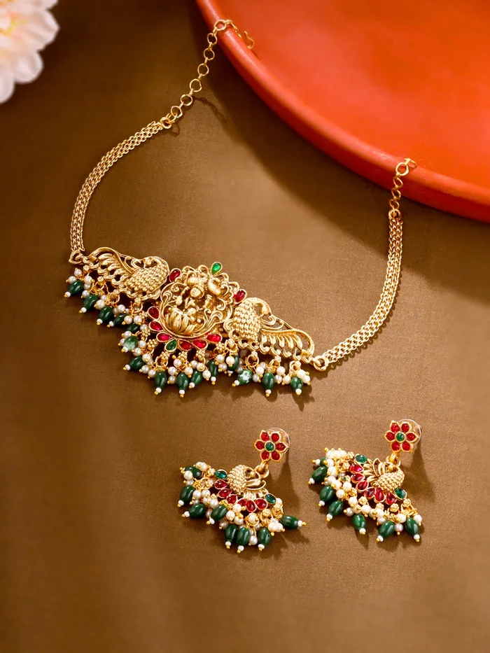 Traditional Gold Plated Choker Necklace Set for Women Elegant Design One Size Gold Yellow Chimes Necklaces