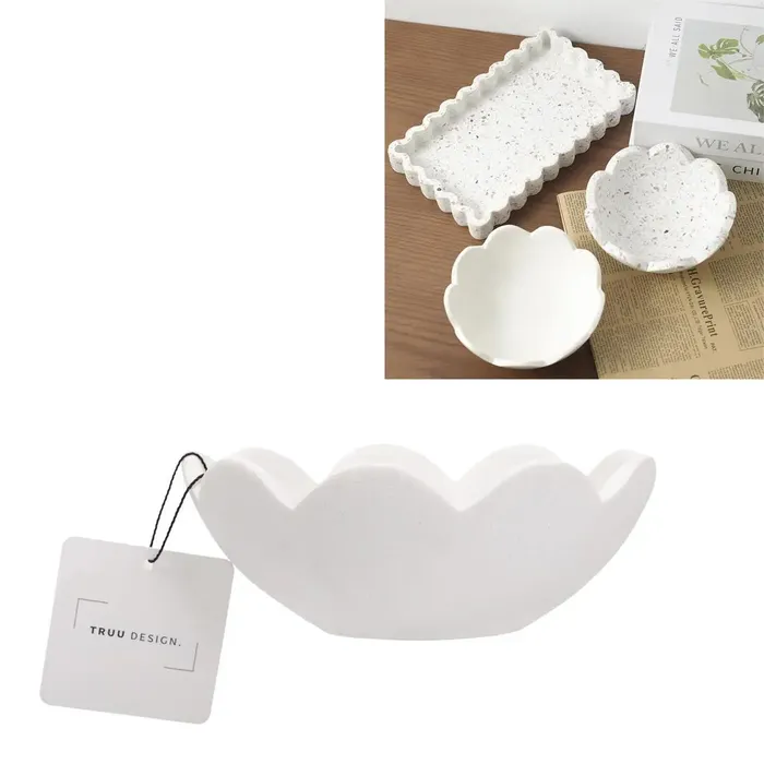 Truu Design White Scalloped Edge Bowl Marble Powder Rings