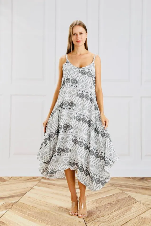 White Black Circle Print Dress One Size Candlewick Gift Shop Rings