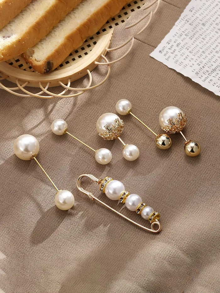 Yellow Chimes Brooch for Women and Girls 6 Pcs Pearl Brooch Pins Sweater Shawl Clips Faux Pearl Collar Safety Pin Clothing Dresses Decoration Accessories Birthday Gift for Girls and Women Yellow Chimes Necklaces