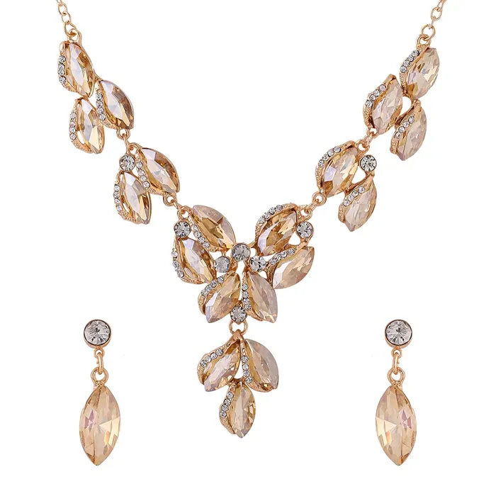 Yellow Chimes Jewellery Set For Women Gold Toned Oval Shaped Crystal Studded Necklace Set With Earring For Women and Girls Yellow Chimes Necklaces Yellow Chimes Jewellery Set For Women Gold Toned Oval Shaped Crystal Studded Necklace Set With Earring For Women and Girls Yellow Chimes Necklaces