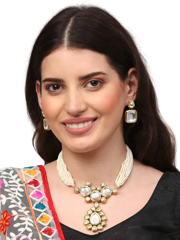 Yellow Chimes Kundan Jewellery Set for Women White Beads Kundan Jewellery Set Ethnic Gold Plated Choker Necklace Set for Women and Girls Yellow Chimes Necklaces