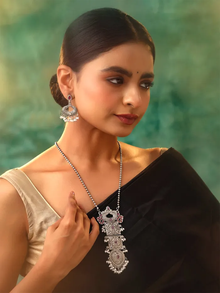 Yellow Chimes Necklaces Jewellery Set Traditional Silver Oxidised Long Necklace with Studded Stones Gift for Women 586 cm Oxidised Silver