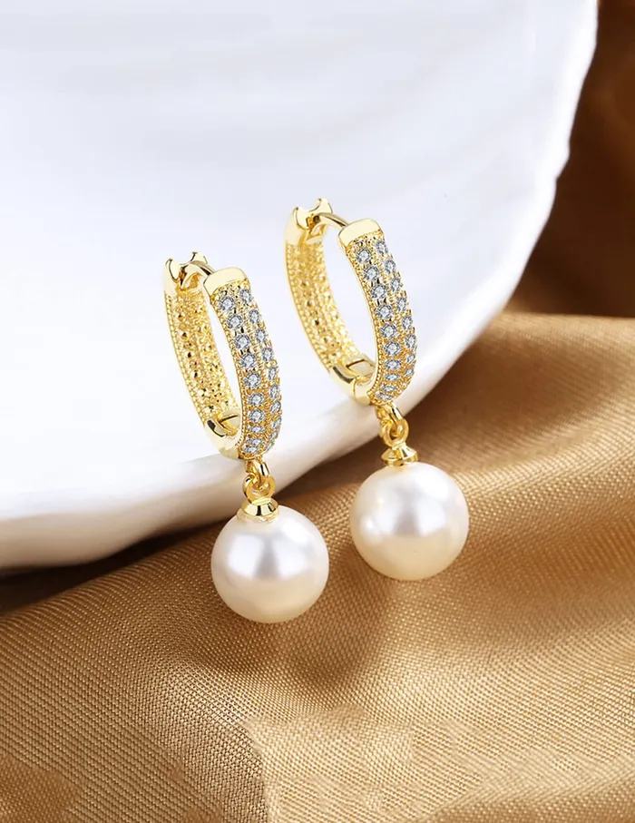 Yellow Chimes Necklaces Yellow Chimes Elegant Design Studded Crystal Silver Plated Drop Earrings for Women and Girls Silvertoned Glamour Spark Drop