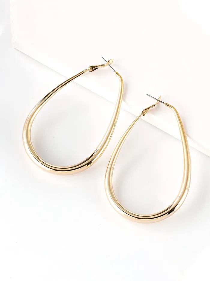 Yellow Chimes Necklaces Yellow Chimes Hoop Earrings for Women Fashion Golden Hoops Earrings Gold Plated Oval Shaped Hoop Earrings for Girls Birthday Gift for Girls Women Anniversary Gift for Wife