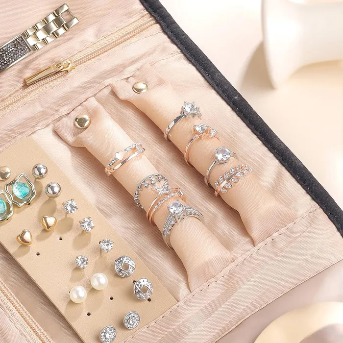 Yellow Chimes Necklaces Yellow Chimes Jewellery Organiser Bag Birthday Gifts for Women Girls Portable Cosmetics Jewelry Organiser Box Travel Jewelry Organizer Bag Foldable Jewelry Case