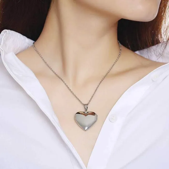 Yellow Chimes Necklaces Yellow Chimes Pendant for Women Silver Plated Openable Heart Photo Frame Locket Gift Jewelry Pendant Necklace for Men and Women Valentine Gift for Girls