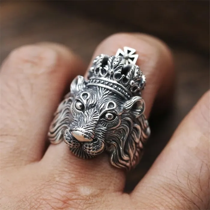 Yellow Chimes Rings for Men Lion Head Ring 316 Stainless Steel Never Fading Silver Ring for Men and Boys Yellow Chimes Earrings