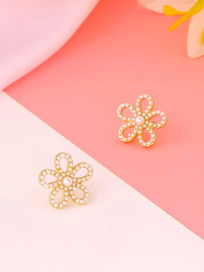 Yellow Chimes Yellow Chimes Earrings for Women and Girls Studs for Girls Gold Toned Pearl Studded Floral Stud Earrings Birthday Gift for girls and women Anniversary Gift for Wife Earrings