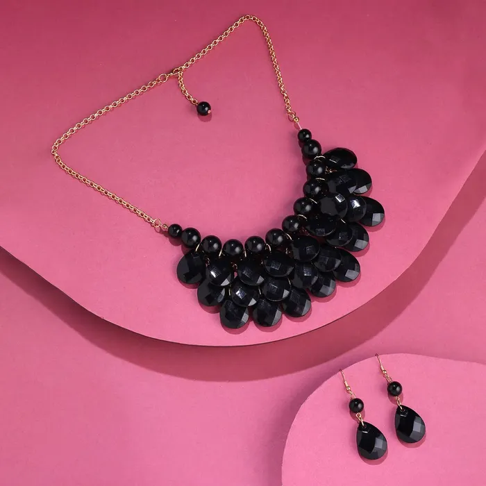 Yellow Chimes Yellow Chimes Jewellery Set For Women Black Stone Tear Drop Designed Gold Toned Necklace Set For Women and Girls Necklaces