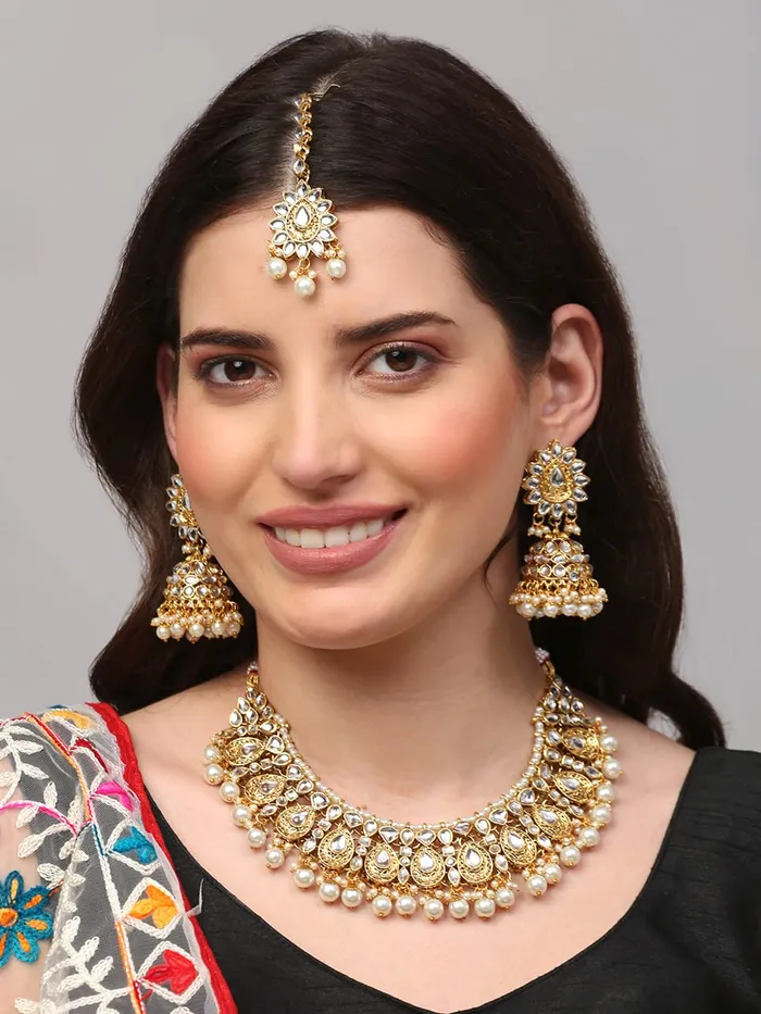 Yellow Chimes Yellow Chimes Kundan Jewellery Set for Women Gold Plated Traditional Kundan Necklace Set with Maang Tikka For Women And Girls Earrings