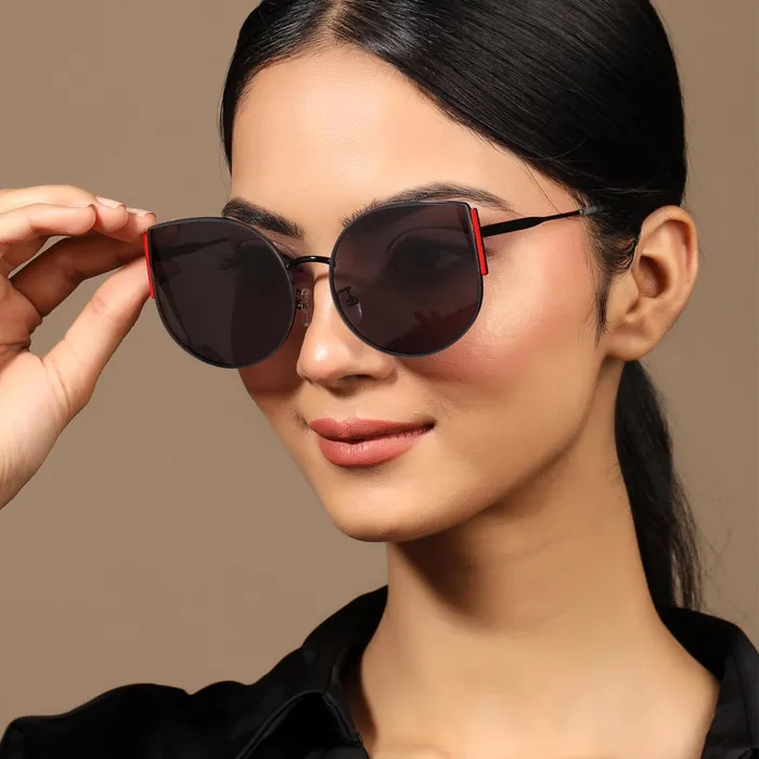 Yellow Chimes Yellow Chimes Round Shaped Sunglasses for Women Sunglasses Girls Women Sunglasses for Women Stylish 100 UV 400 Protection with Case Pack of 1 Small Earrings